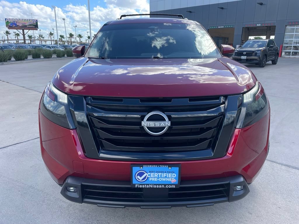Certified 2024 Nissan Pathfinder SV FWD image 2