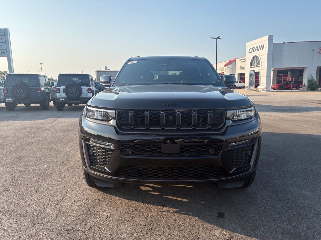 New 2026 Jeep Grand Cherokee Limited AWD/4WD image 2