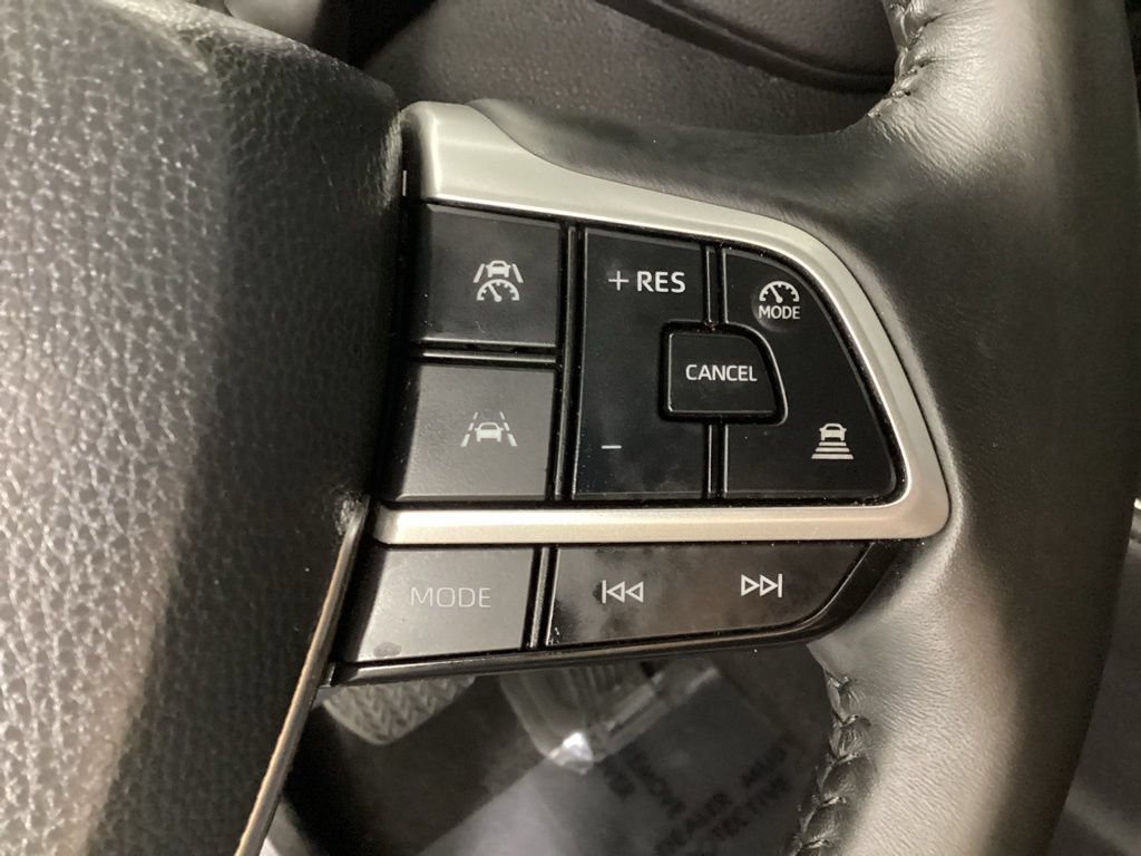 Used 2024 Toyota Grand Highlander AWD image 14