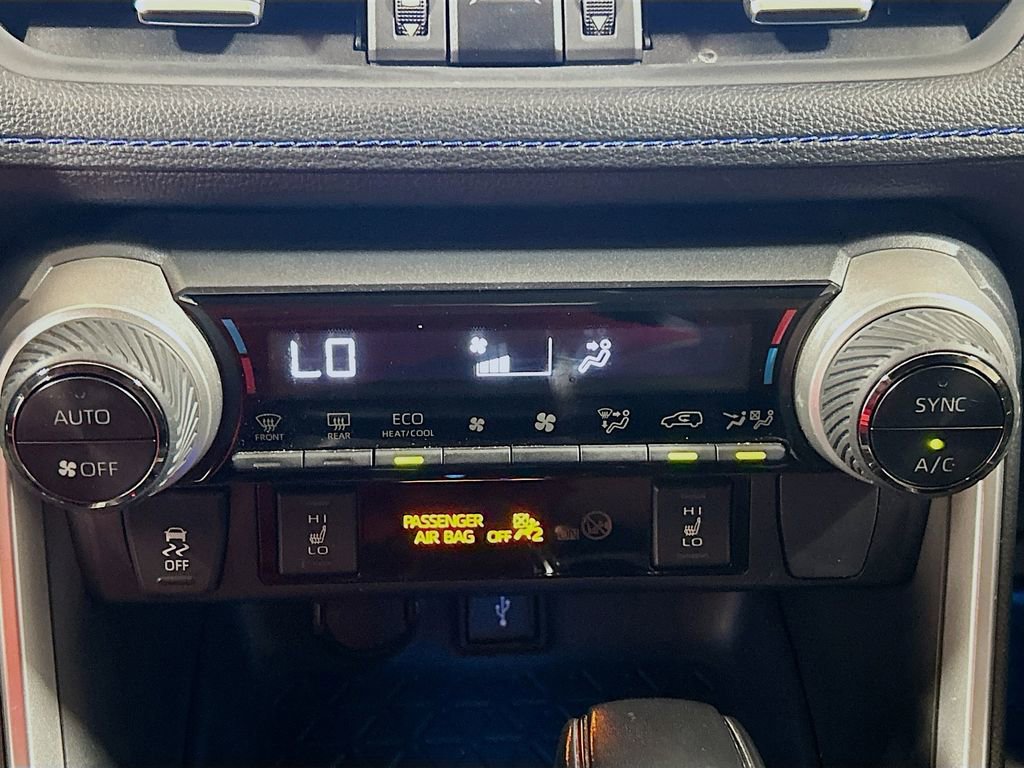 Used 2020 Toyota RAV4 XSE AWD/4WD image 13