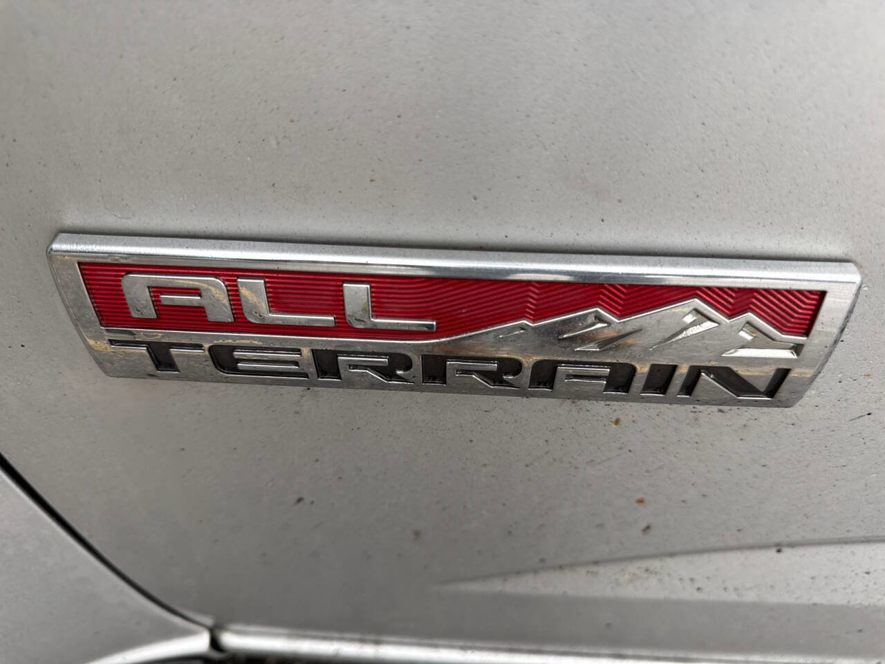 Used 2017 GMC Canyon SLE w/ All Terrain Package image 14