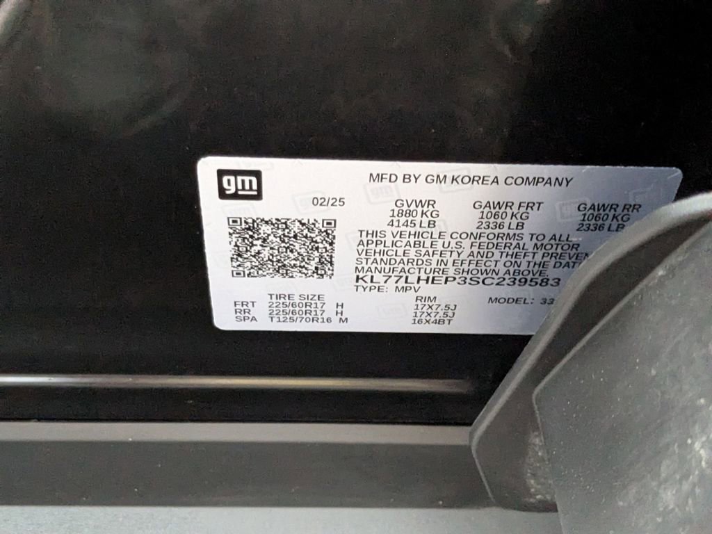Used 2025 Chevrolet Trax LT w/ LT Convenience Package FWD image 31