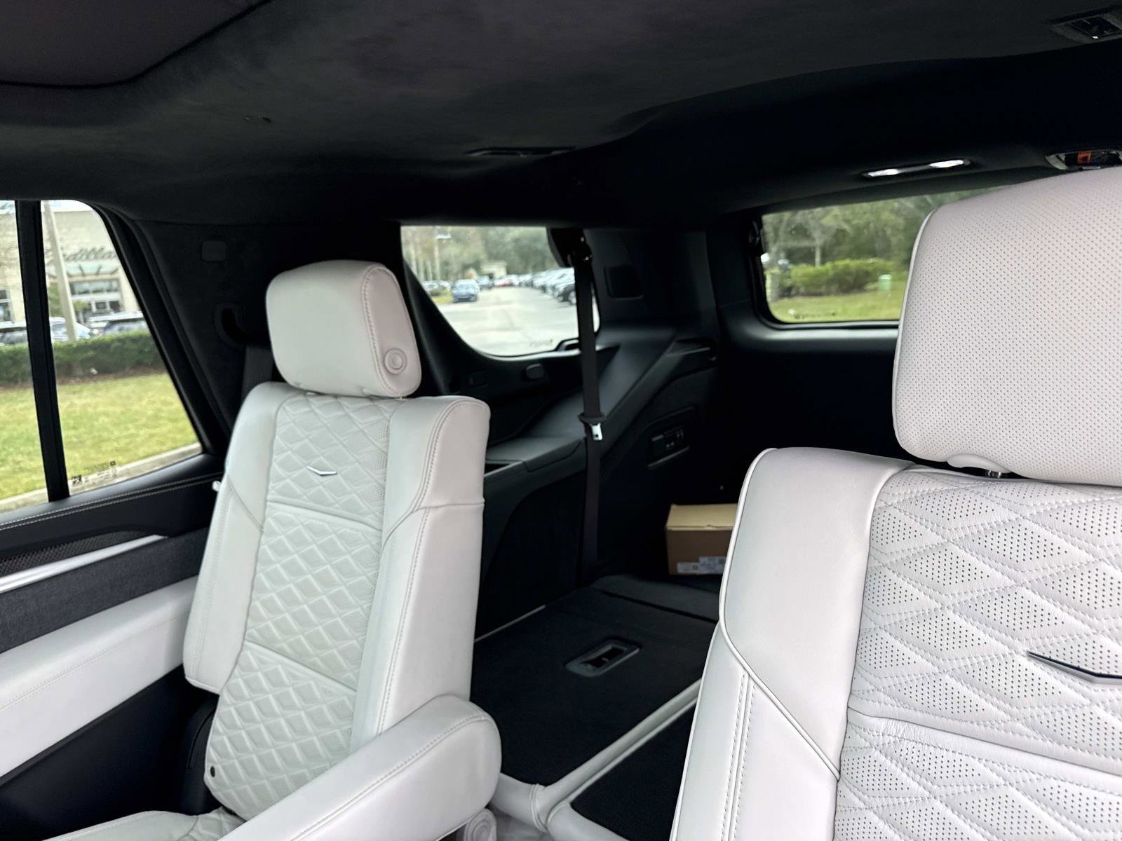 Used 2025 Cadillac Escalade V image 16