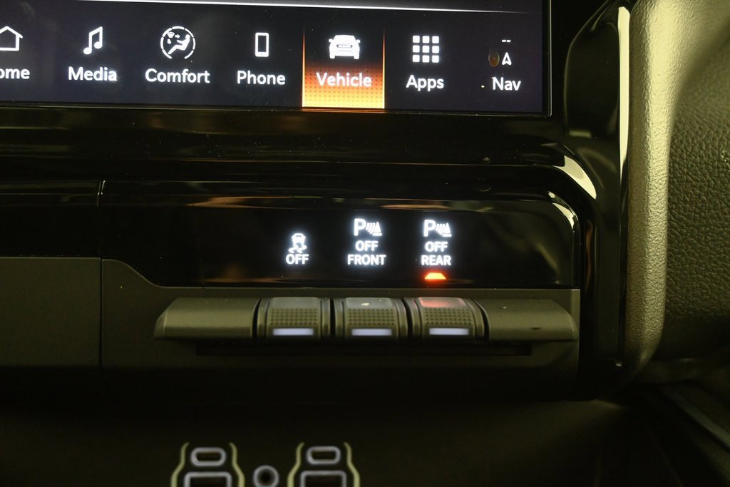 Used 2025 RAM 1500 Laramie w/ Sport Appearance Package image 30