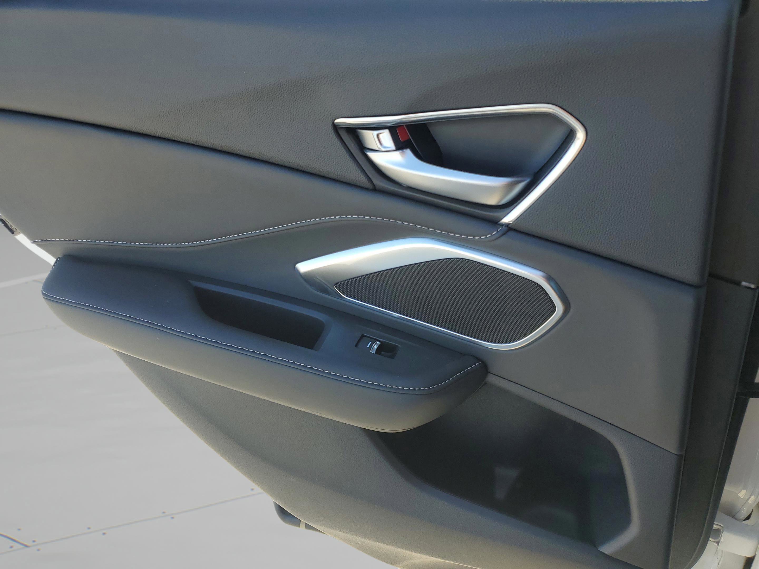New 2026 Acura RDX SH-AWD image 25