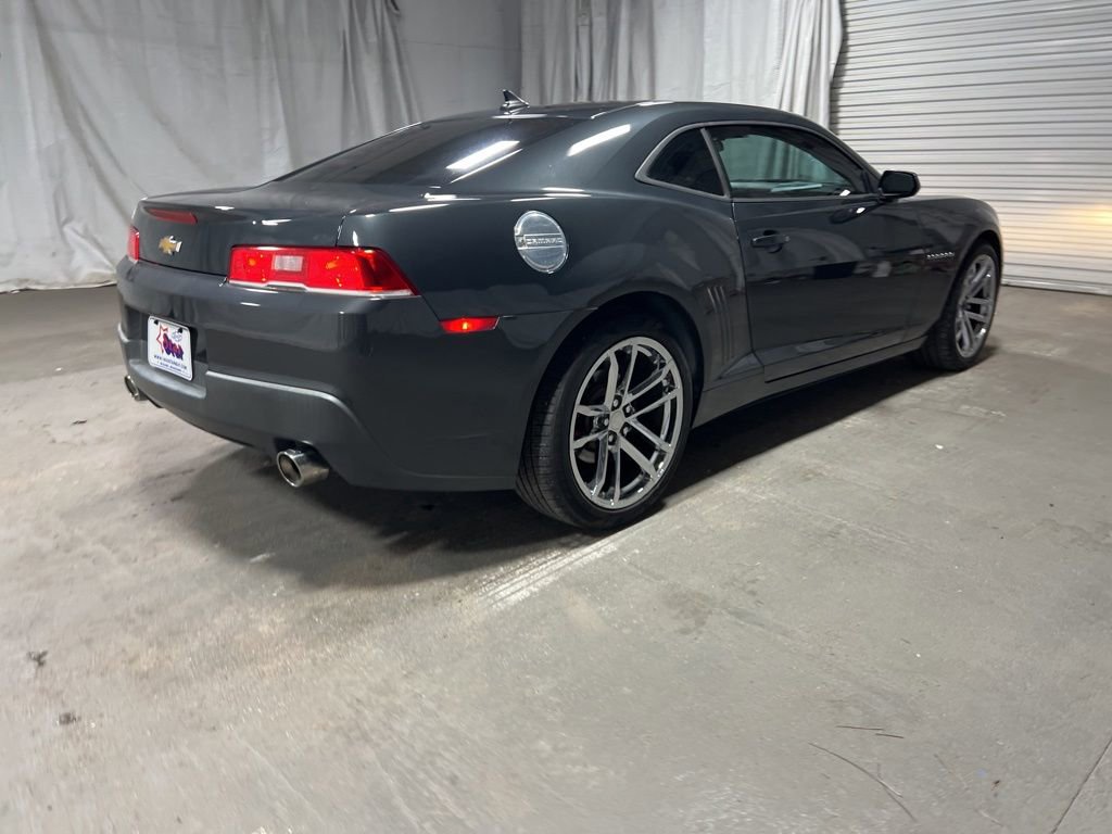 Used 2015 Chevrolet Camaro LT RWD image 7