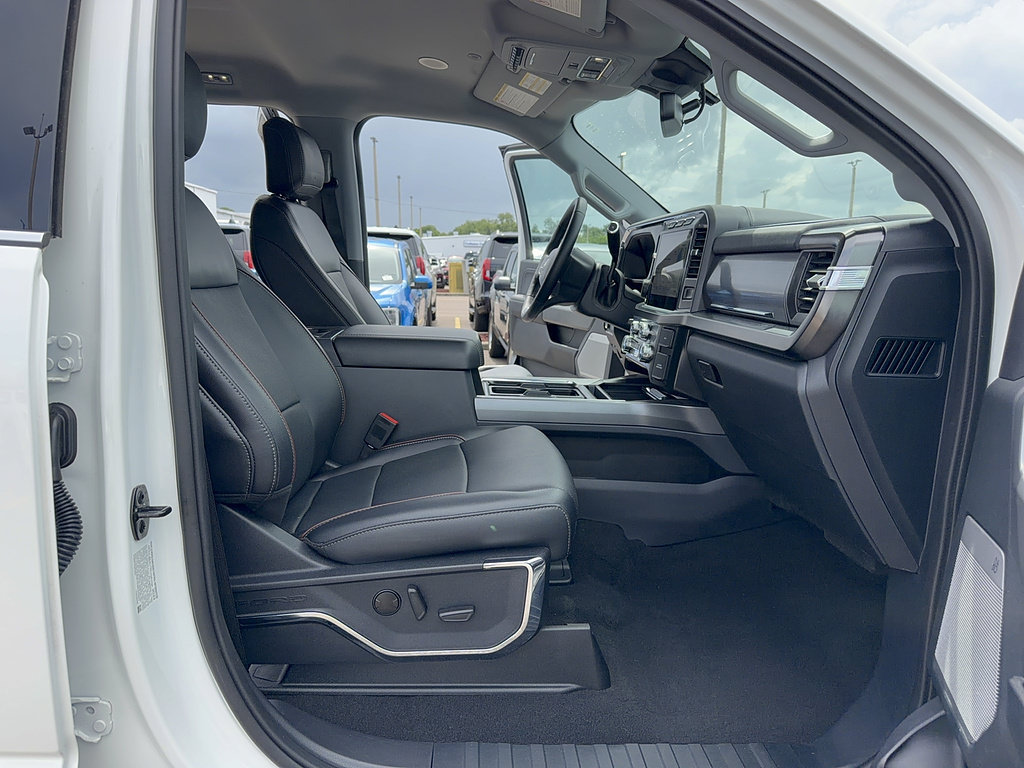 Certified 2023 Ford F250 Lariat w/ Lariat Ultimate Package AWD/4WD image 15