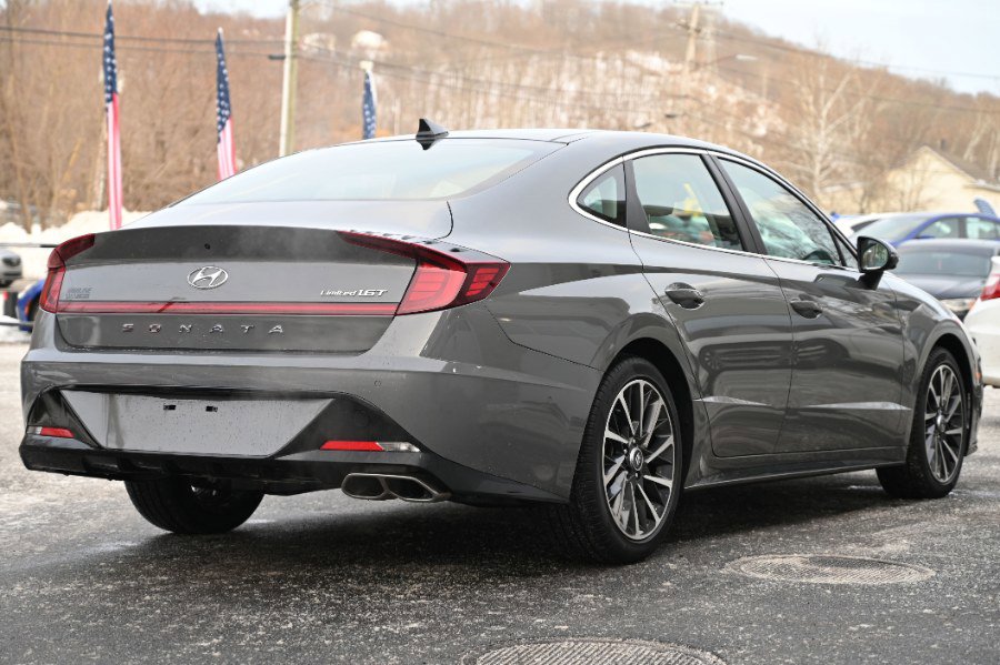 Used 2023 Hyundai Sonata Limited w/ Preferred Accessory Package image 7