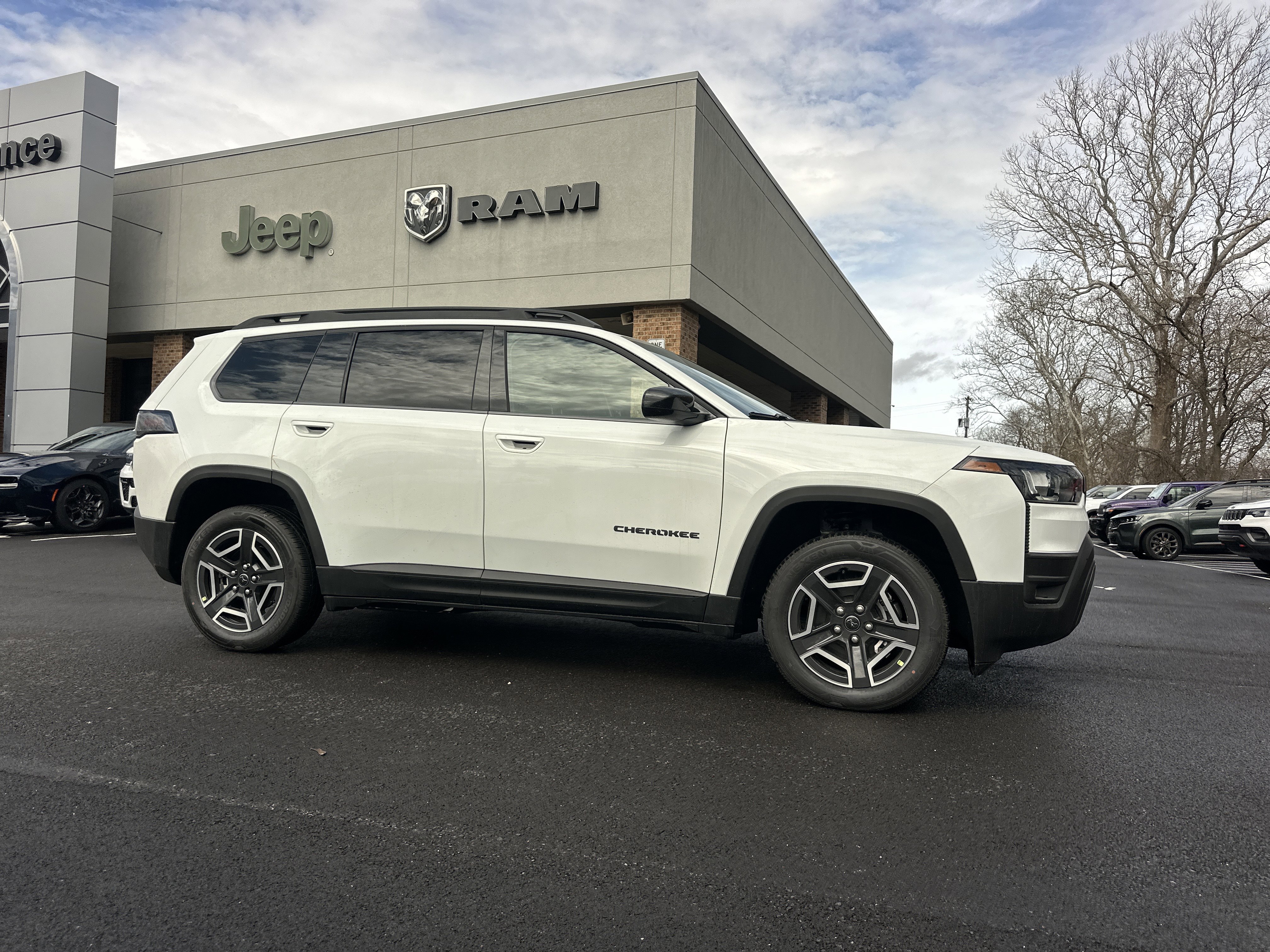 New 2026 Jeep Cherokee Laredo image 19
