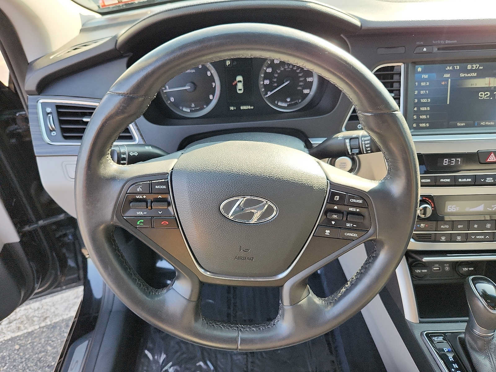 Used 2017 Hyundai Sonata Limited w/ Ultimate Package 04 FWD image 19
