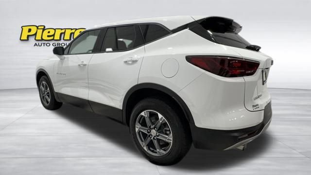 Used 2025 Chevrolet Blazer LT video 2