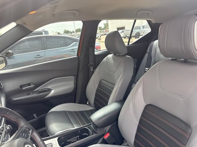 Used 2024 Nissan Kicks SR w/ SR Premium Package FWD image 9