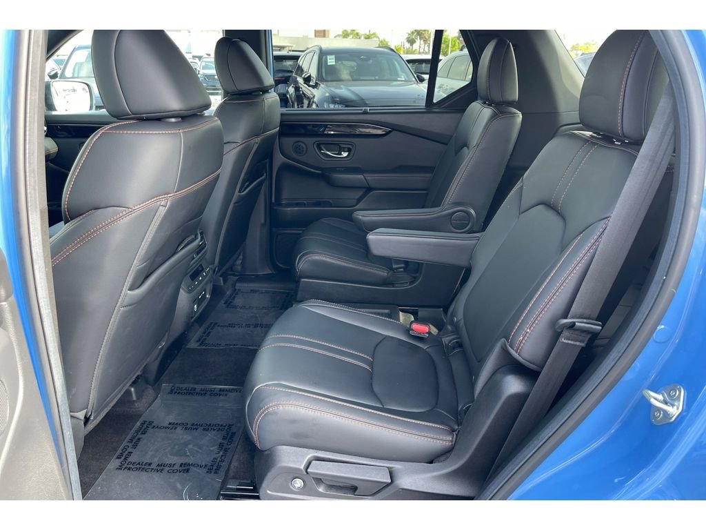 Certified 2025 Honda Pilot TrailSport image 14