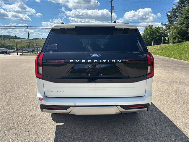 New 2026 Ford Expedition Platinum w/ Driver's Package AWD/4WD image 3