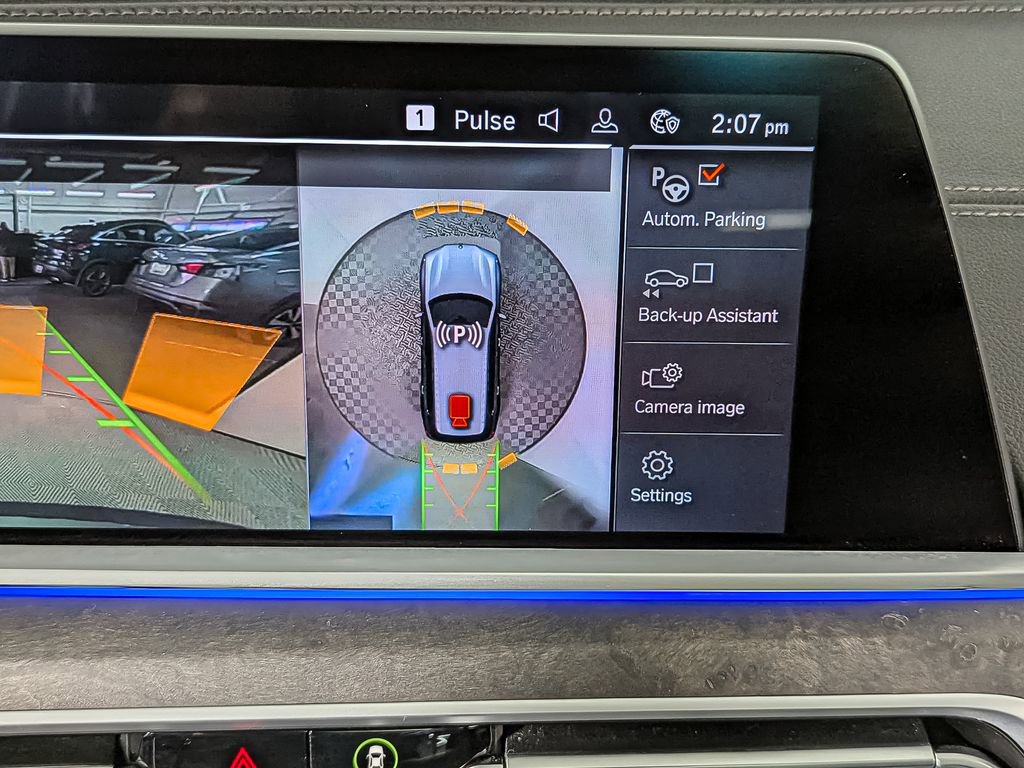 Used 2022 BMW X7 xDrive40i w/ Executive Package image 24