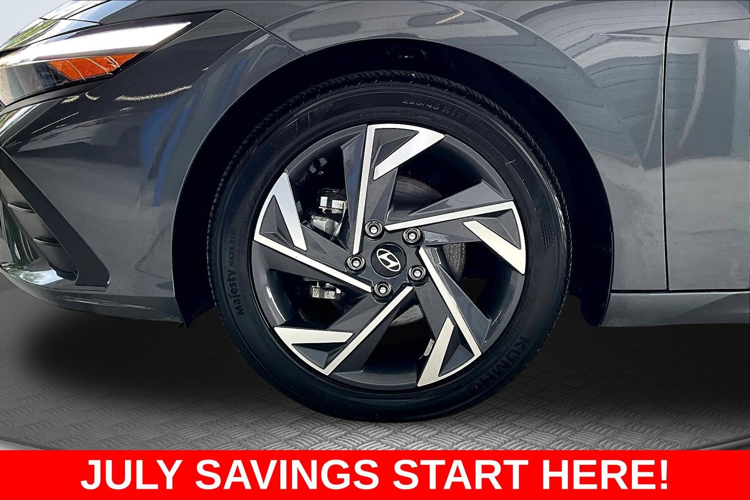 Used 2025 Hyundai Elantra Sport FWD image 38