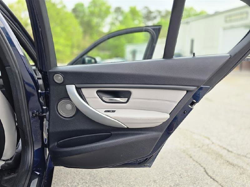 Used 2012 BMW 328i Sedan image 29