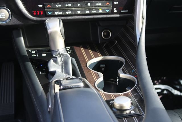 Used 2019 Lexus RX 350 FWD w/ Luxury Package image 17