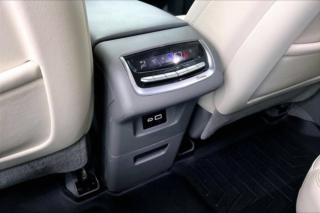 Used 2020 Cadillac XT6 Premium Luxury FWD image 30
