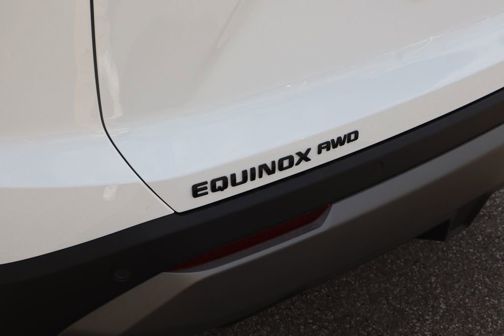 New 2026 Chevrolet Equinox LT w/ Convenience Package II AWD/4WD image 28