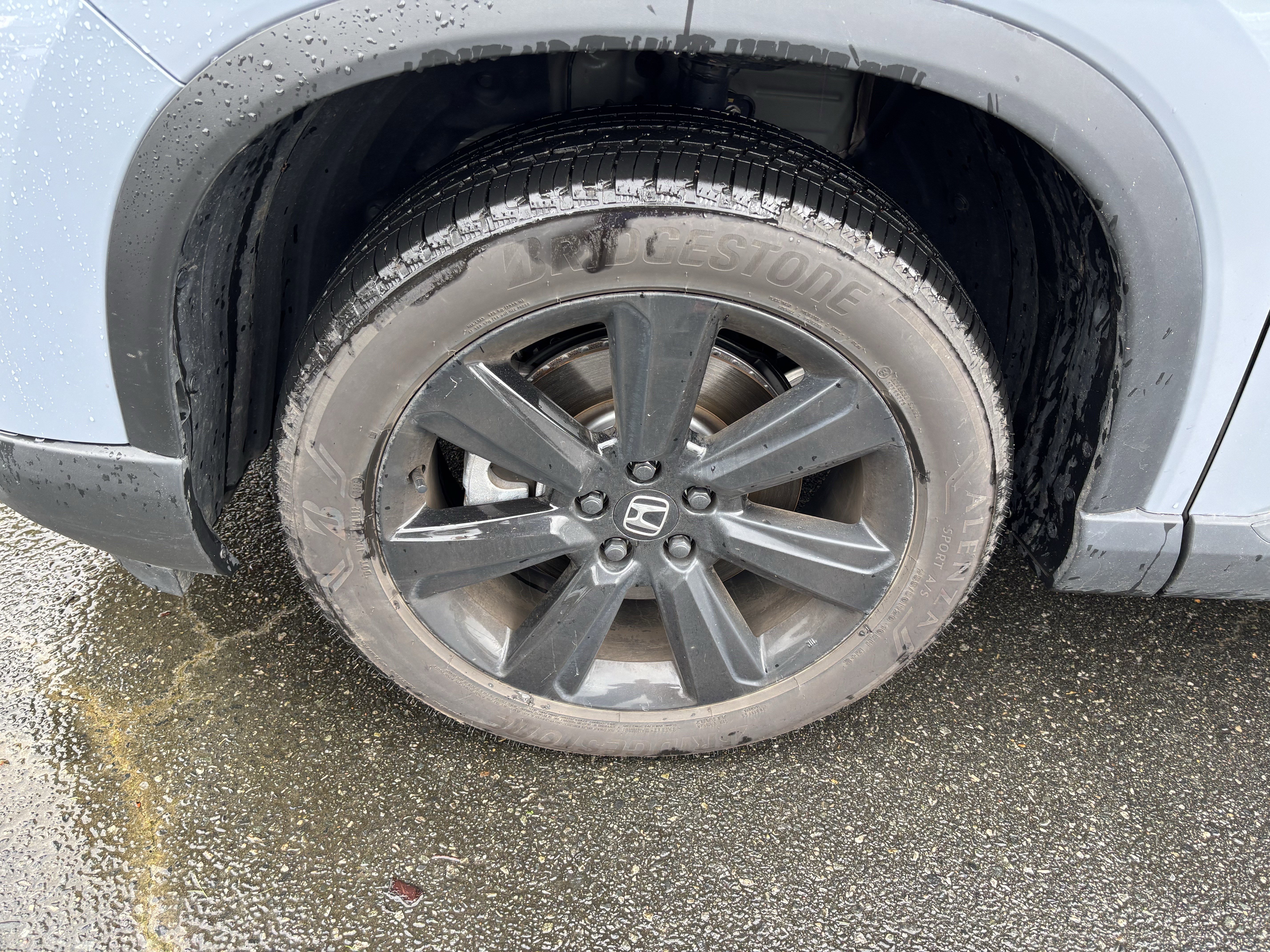 Used 2025 Honda Pilot Black Edition image 27