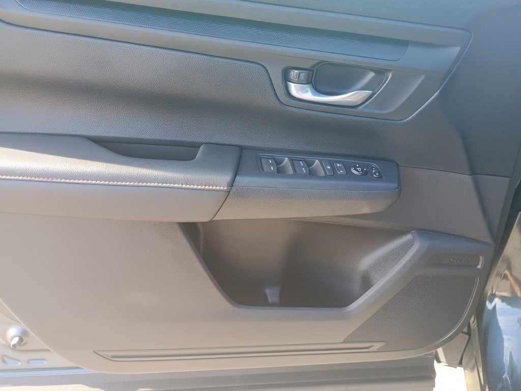Used 2024 Honda CR-V Sport image 11