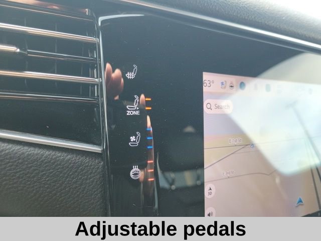 Used 2024 Jeep Wagoneer L Series II w/ Flexible Seating Group image 11