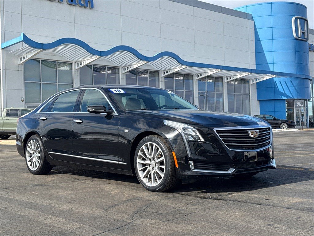 Used 2018 Cadillac CT6 Luxury image 3