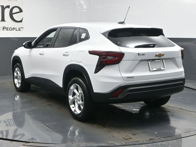 New 2026 Chevrolet Trax LS w/ LS Convenience Package image 14