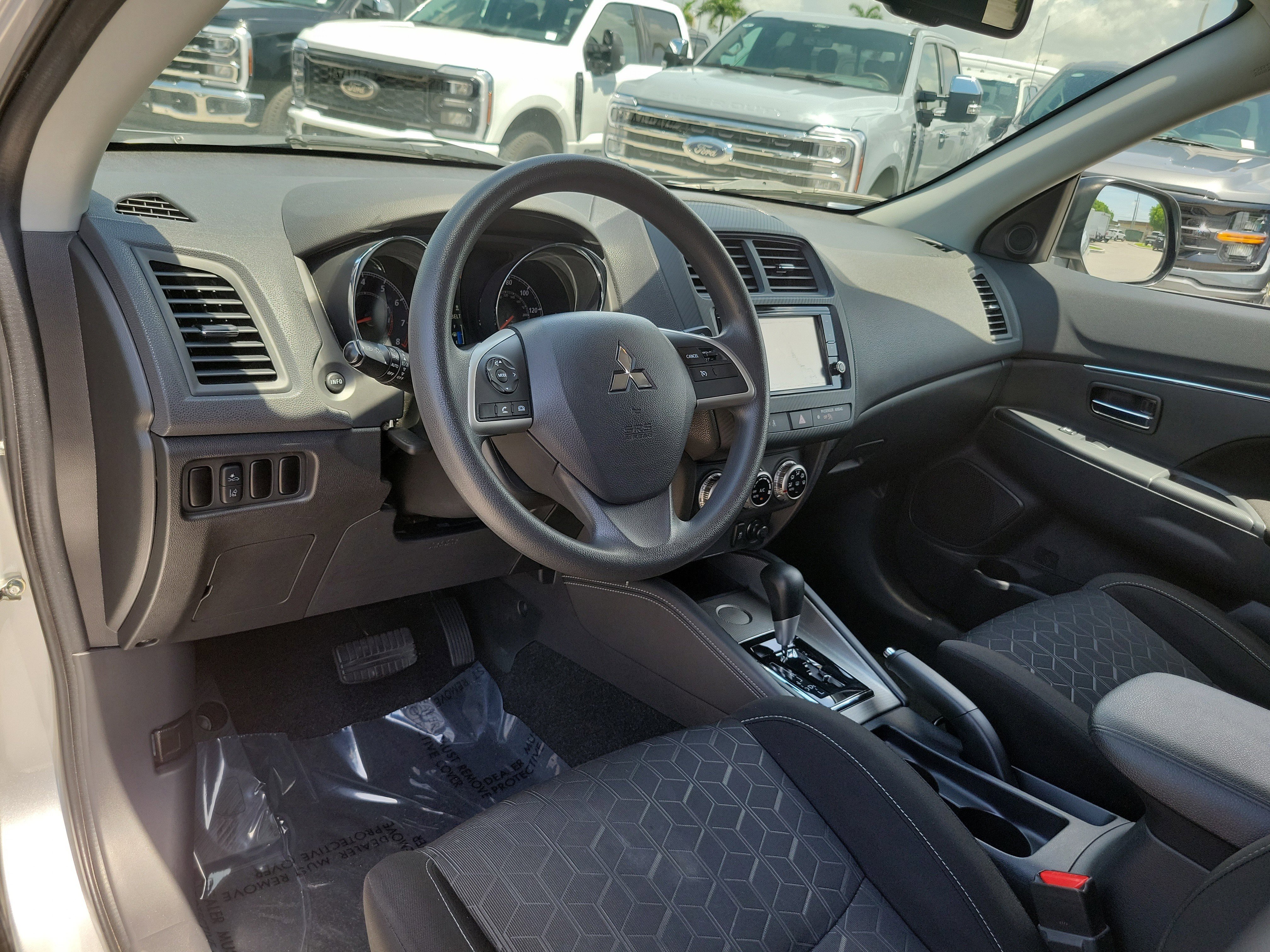 Used 2021 Mitsubishi Outlander Sport ES FWD image 12