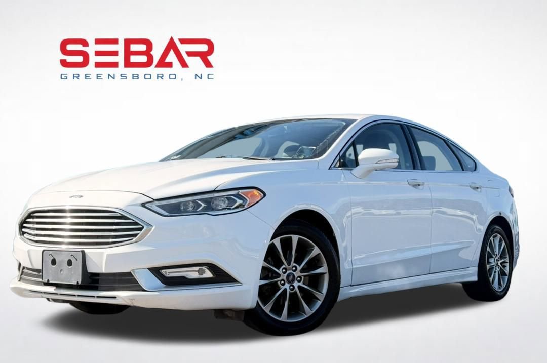 Used 2017 Ford Fusion SE w/ Equipment Group 602A image 1