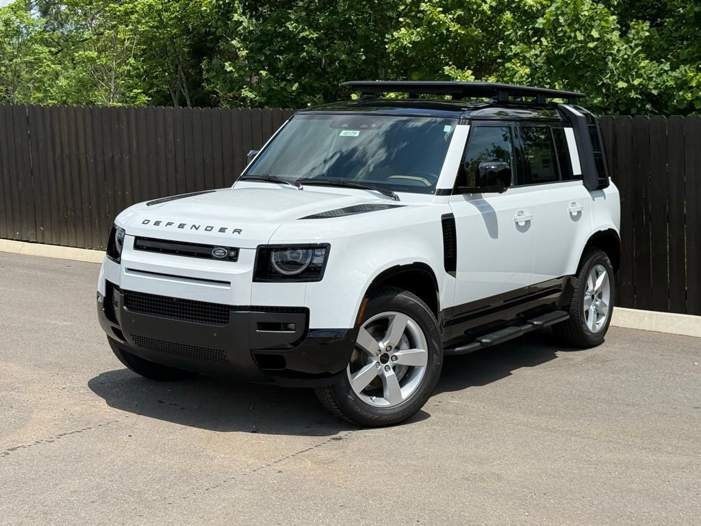 New 2026 Land Rover Defender 110 X-Dynamic SE AWD/4WD image 1