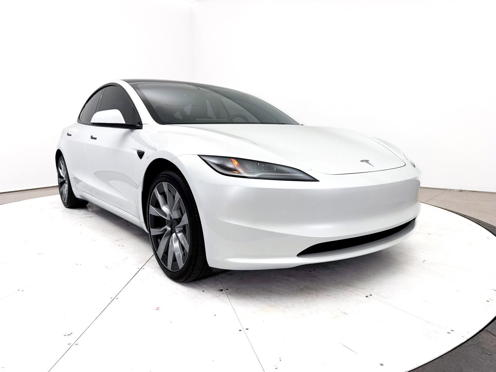 Used 2024 Tesla Model 3 Standard Range RWD image 12
