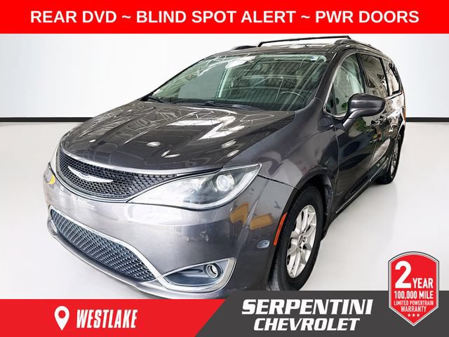 Used 2020 Chrysler Pacifica Touring-L FWD image 1