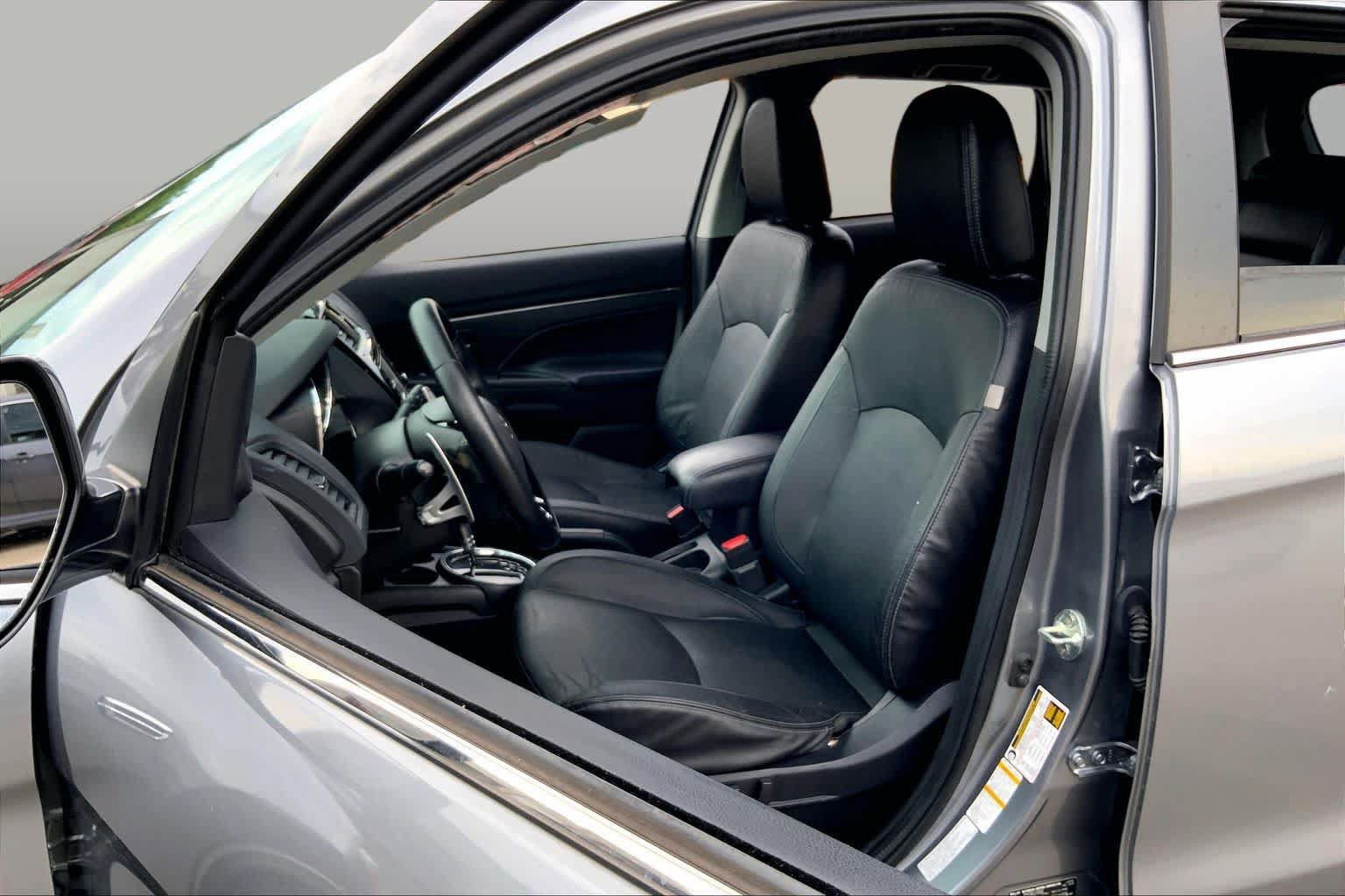 Used 2017 Mitsubishi Outlander Sport SEL FWD image 8
