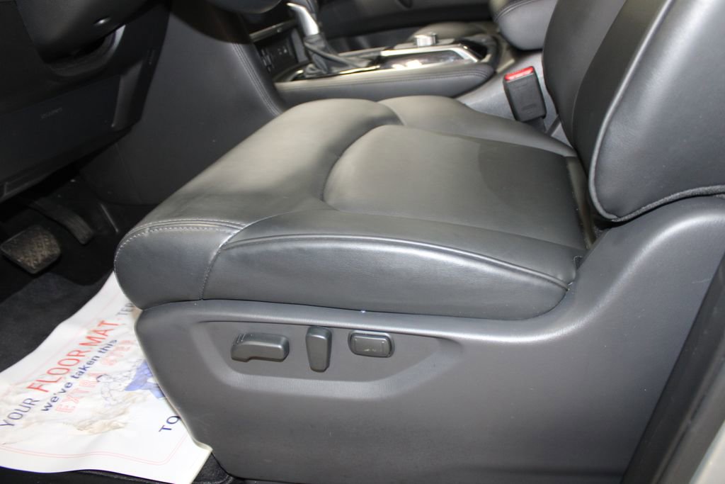 Used 2024 Nissan Armada SV AWD/4WD image 18