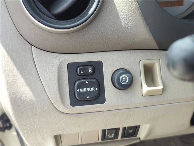 Used 2005 Toyota RAV4 2WD image 7