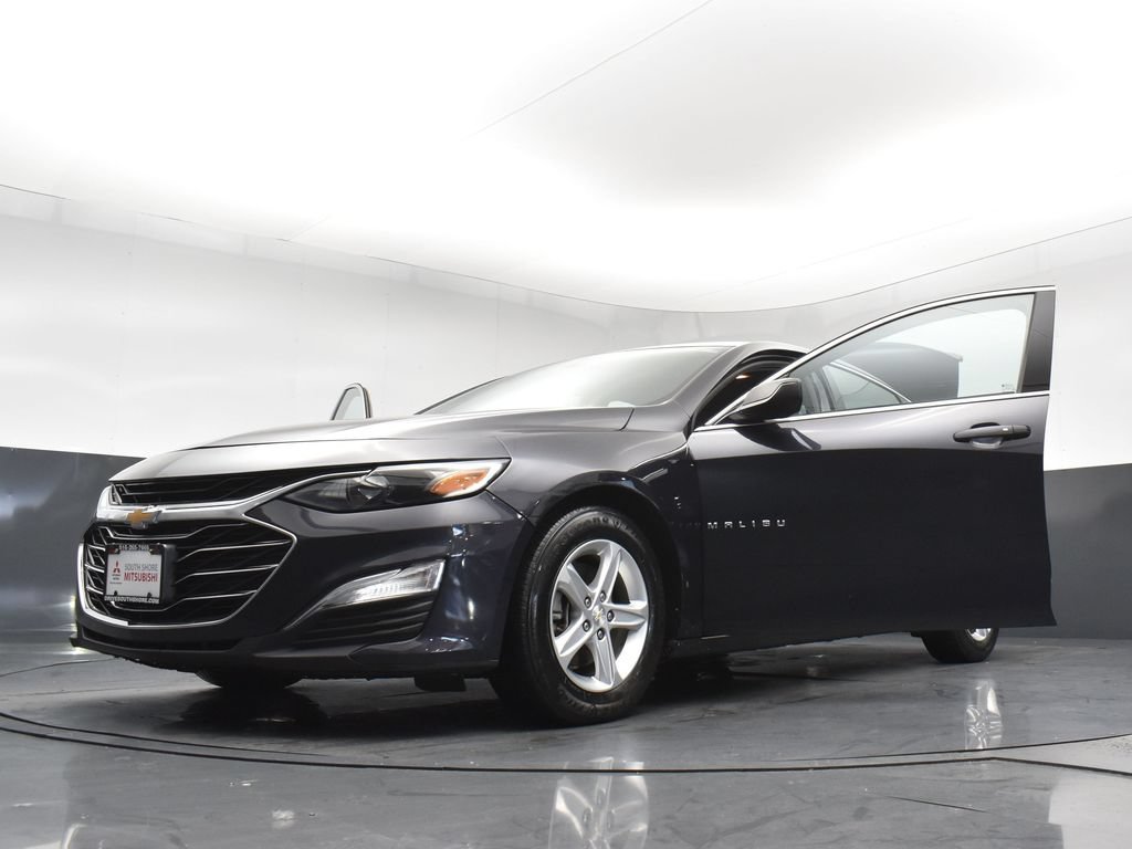 Used 2022 Chevrolet Malibu LS FWD image 31