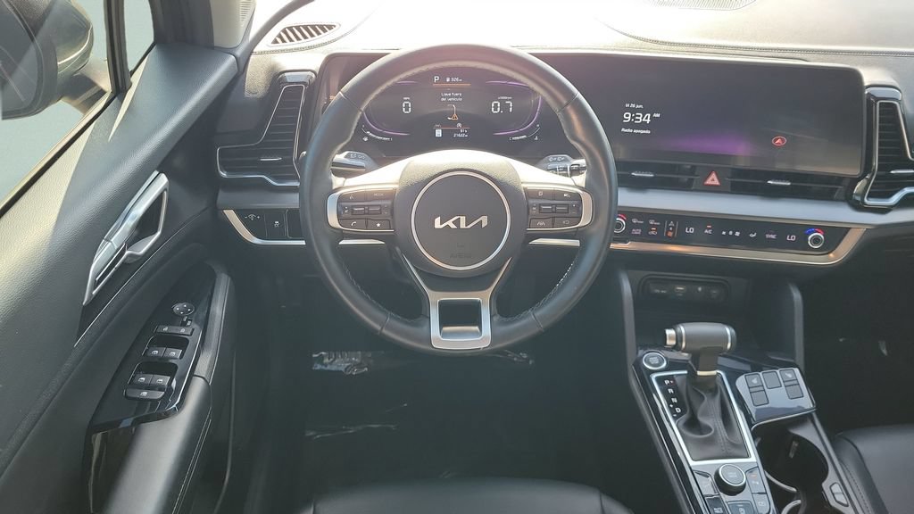 Used 2023 Kia Sportage EX FWD image 12