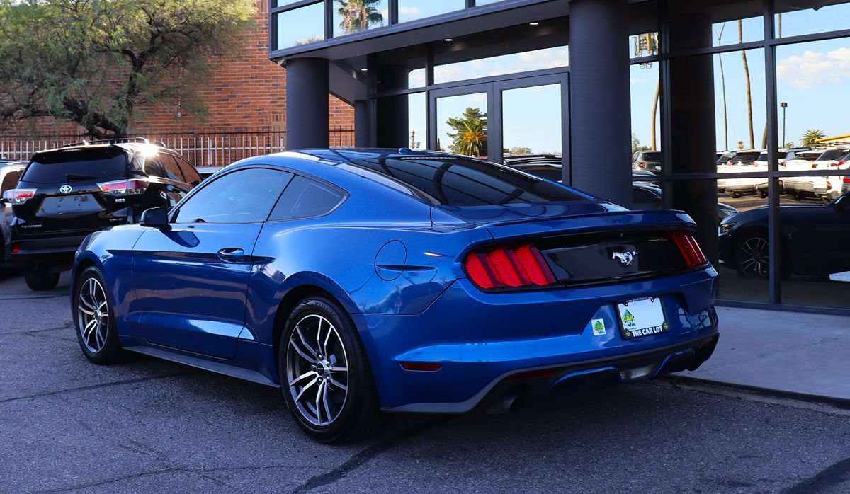 Used 2017 Ford Mustang Premium RWD image 9