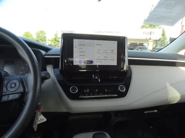 Used 2023 Toyota Corolla LE w/ Carpet Mat Package (TMS) image 27