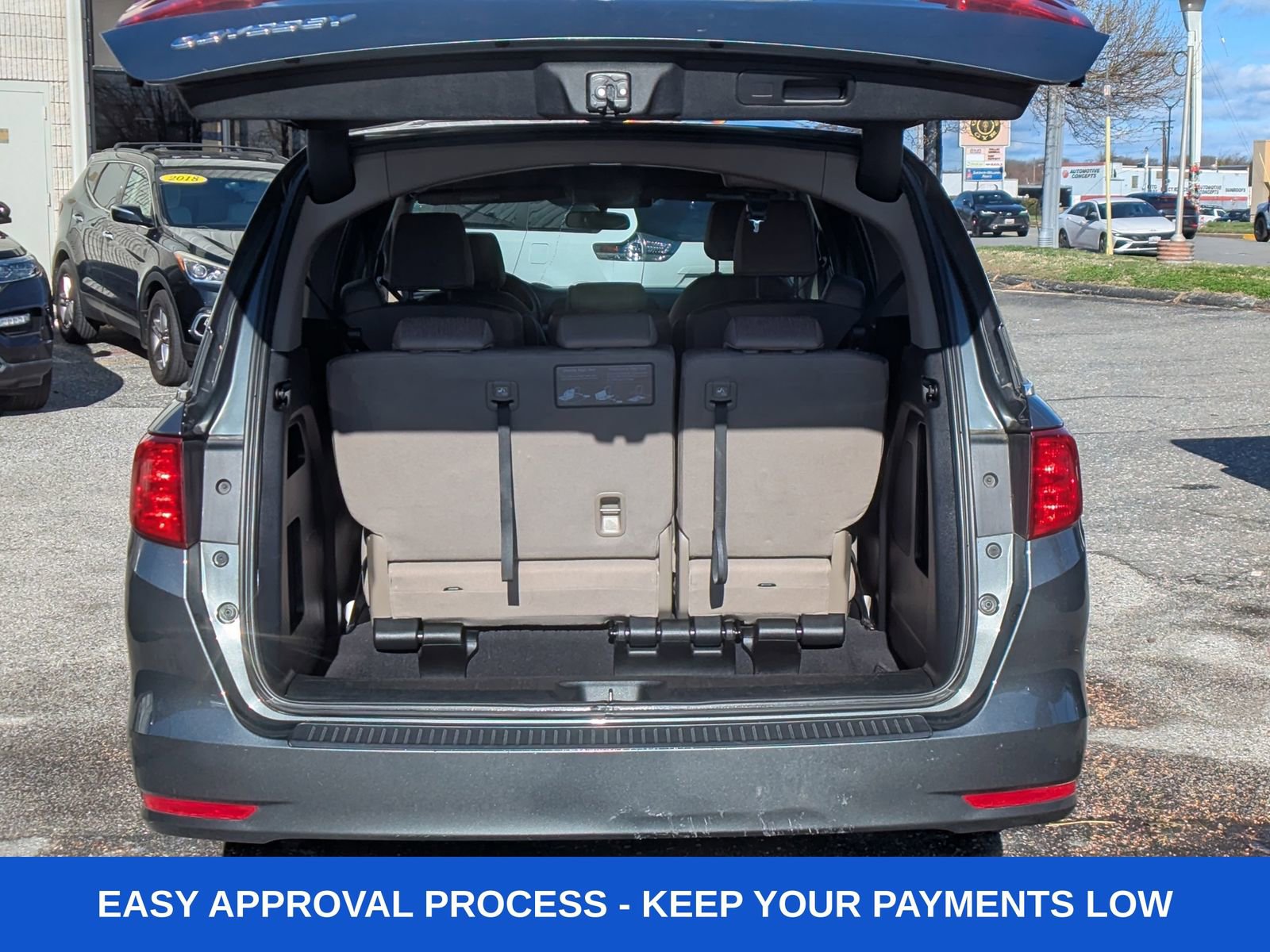 Used 2019 Honda Odyssey EX image 3