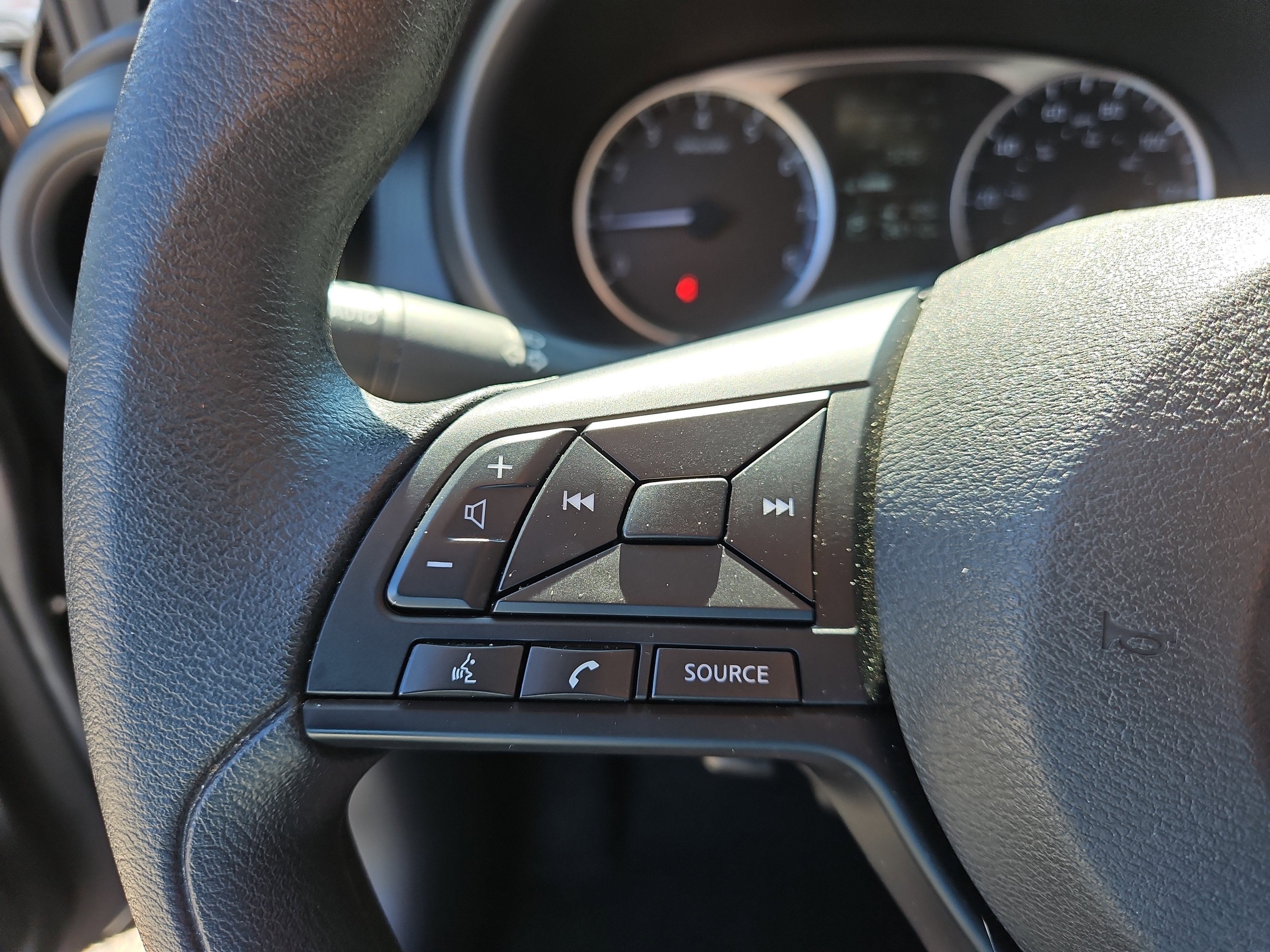 Used 2024 Nissan Kicks S w/ Interior Electronics Package FWD image 16