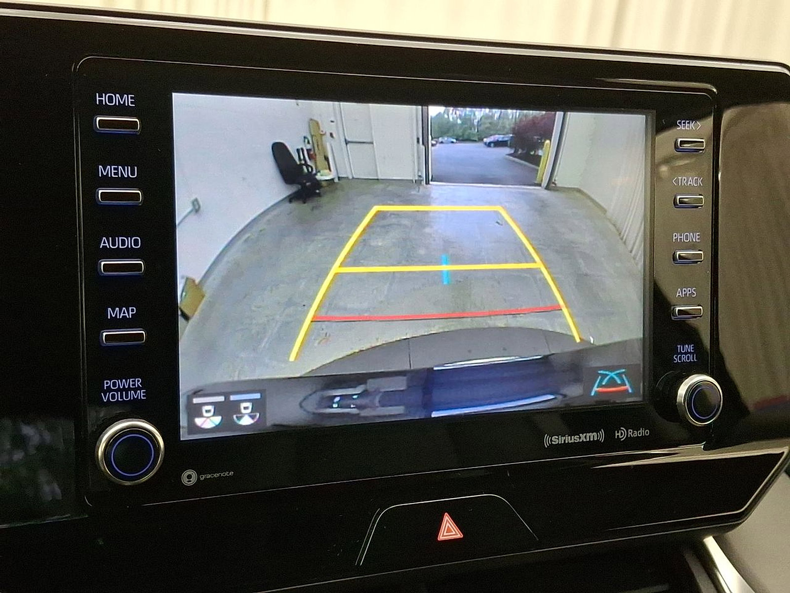 Certified 2022 Toyota Venza LE AWD/4WD image 15