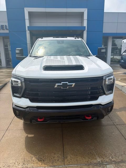 New 2026 Chevrolet Silverado 2500 LT w/ Trail Boss Package AWD/4WD image 2