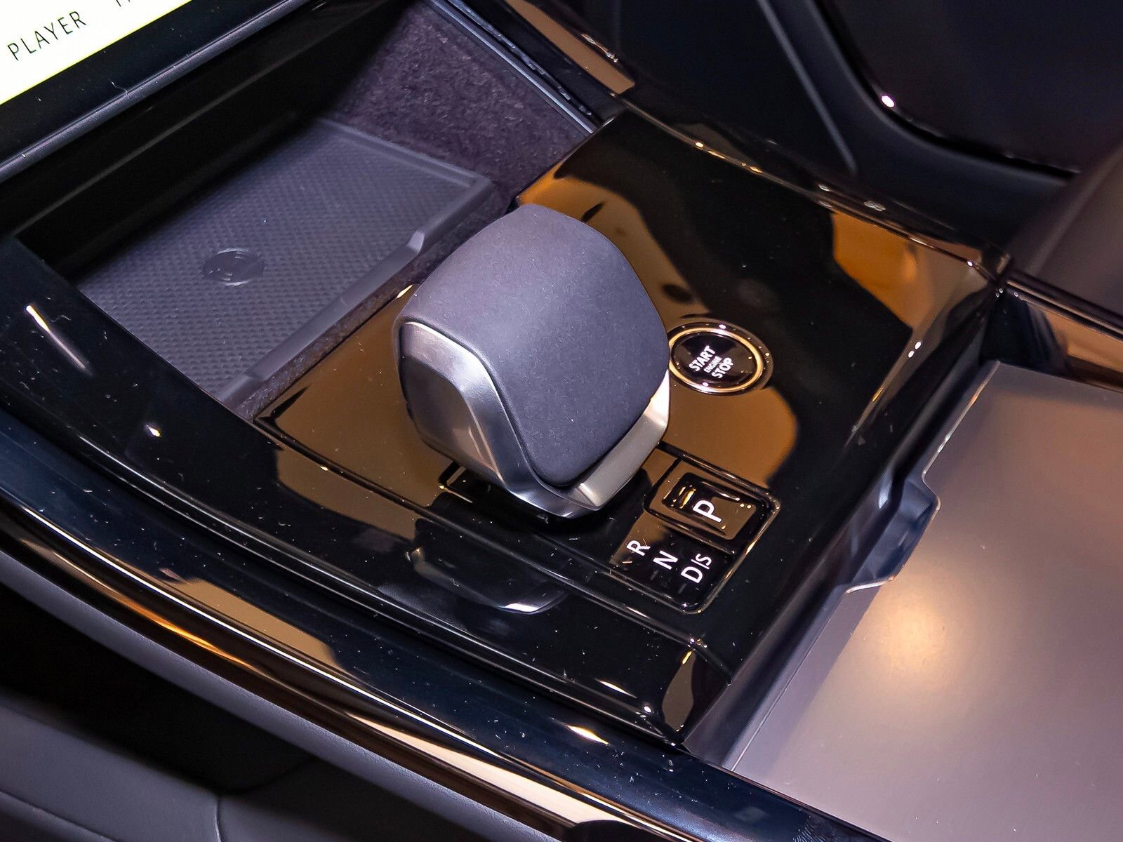 New 2025 Land Rover Range Rover Sport SE image 26