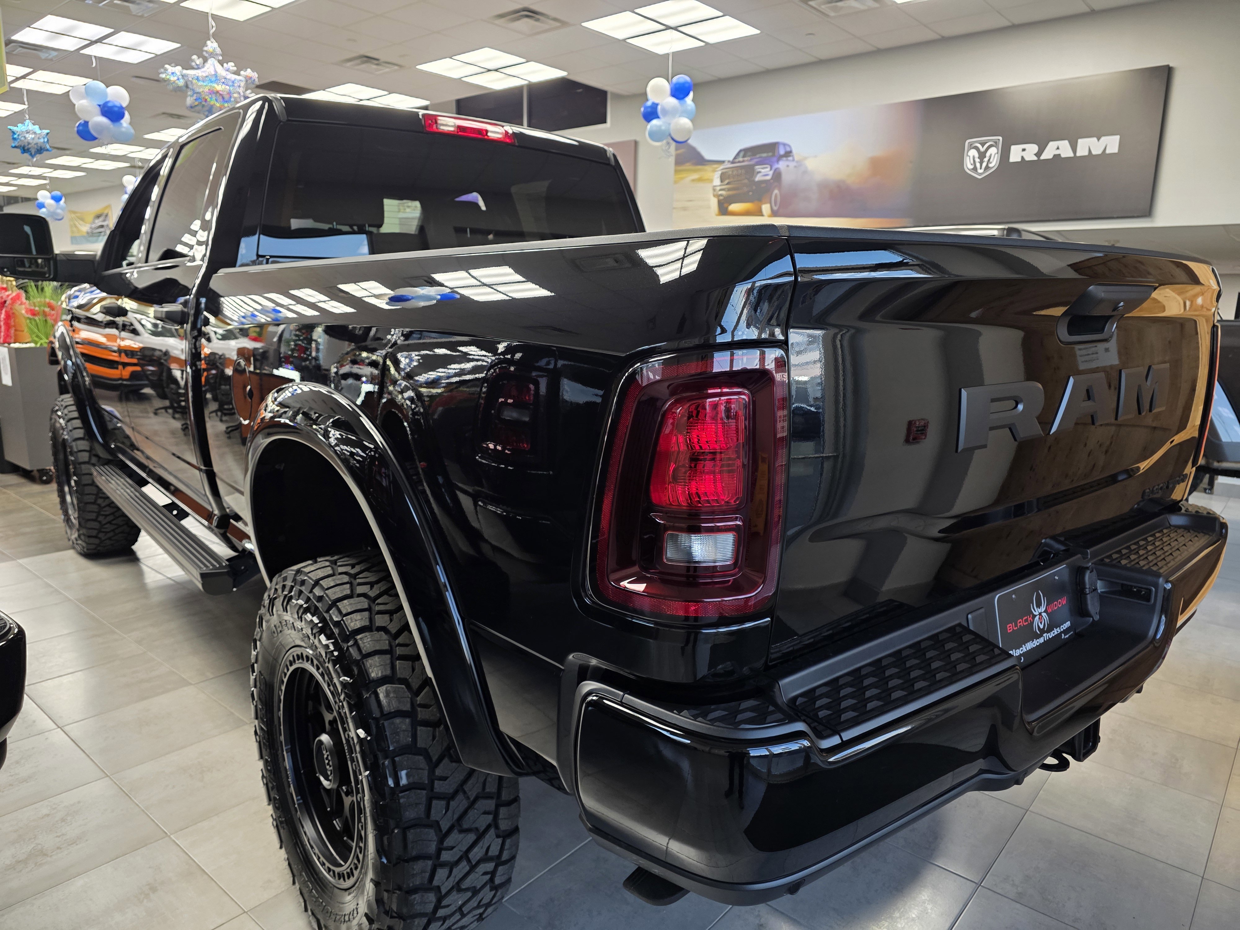 New 2026 RAM 2500 Big Horn AWD/4WD image 4