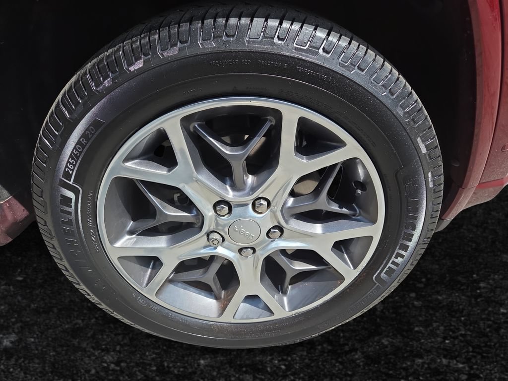 Certified 2021 Jeep Grand Cherokee Overland AWD/4WD image 24