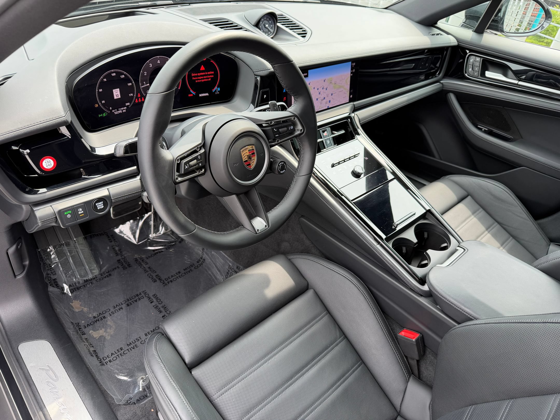 Certified 2024 Porsche Panamera image 4