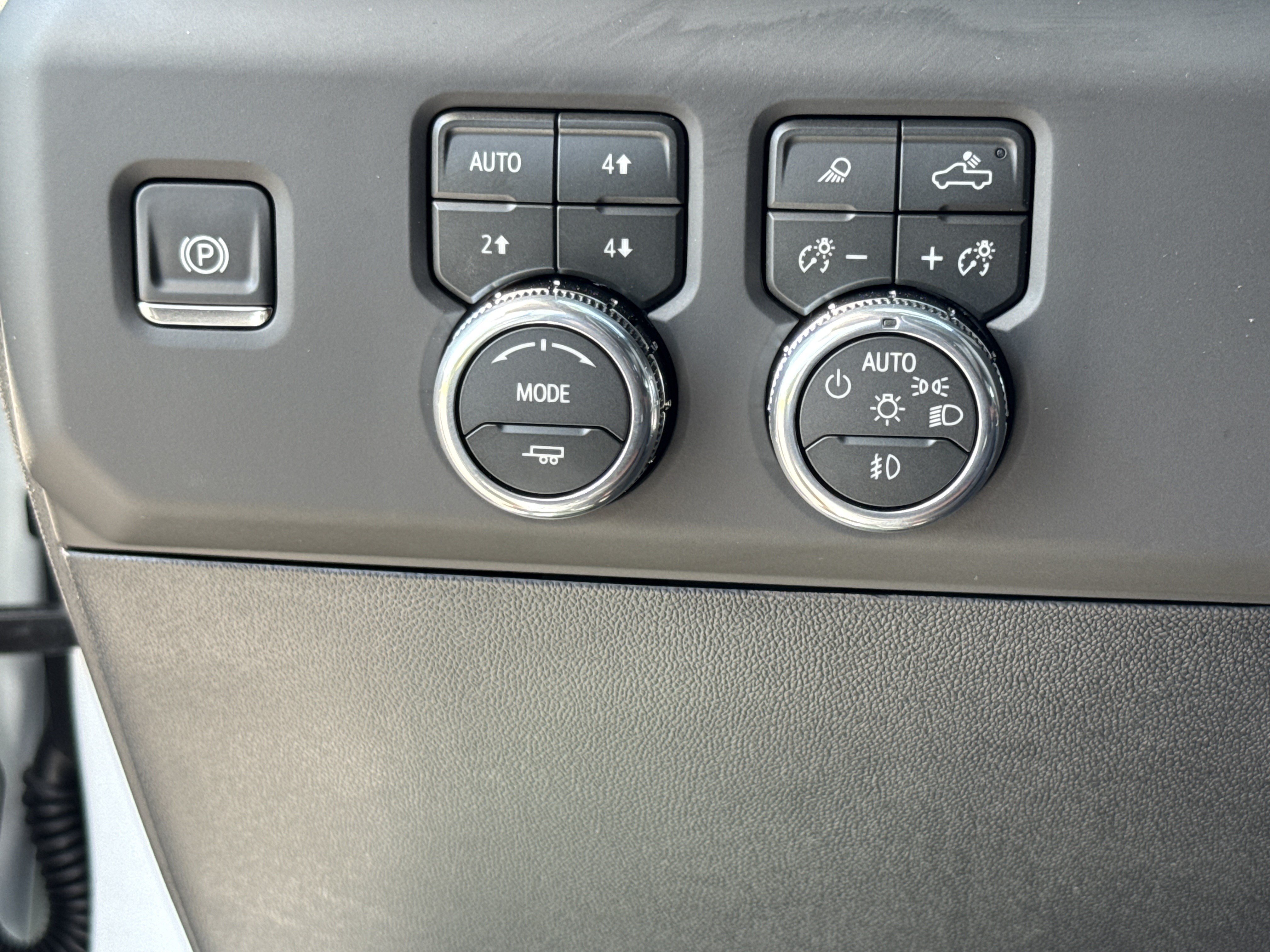 New 2026 GMC Sierra 2500 Denali Ultimate AWD/4WD image 19